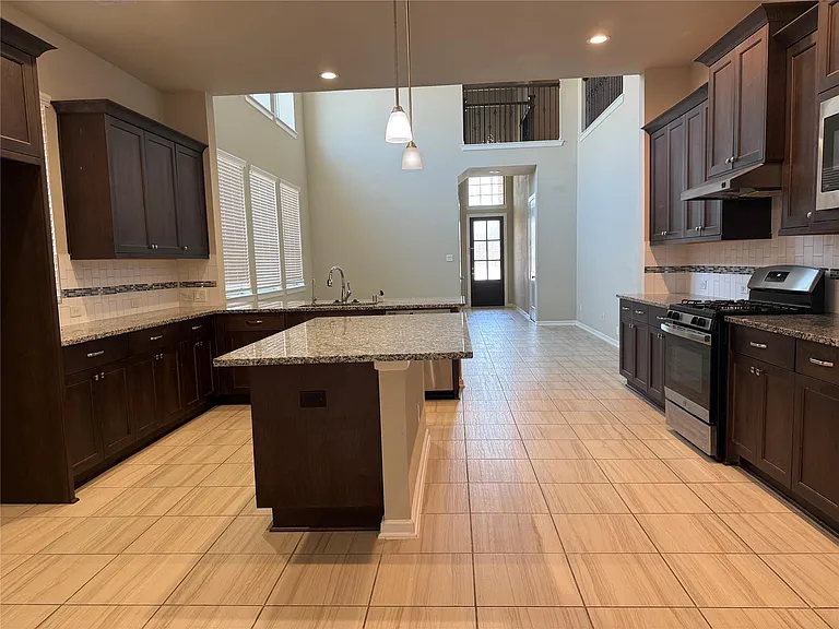 21535 Reserve Hill Ln — Photo 18