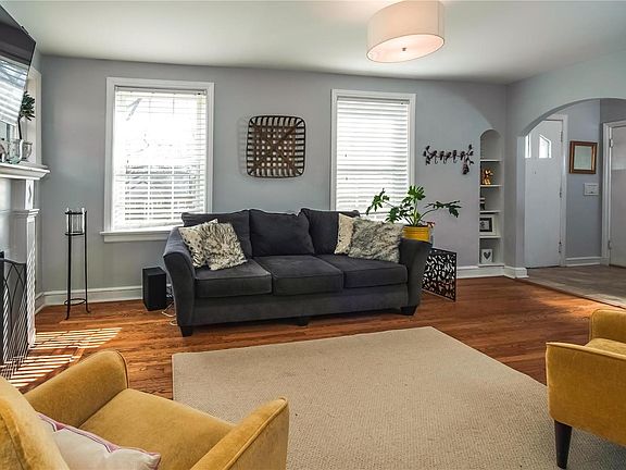 2nd image of 8755 Bridgeport Ave