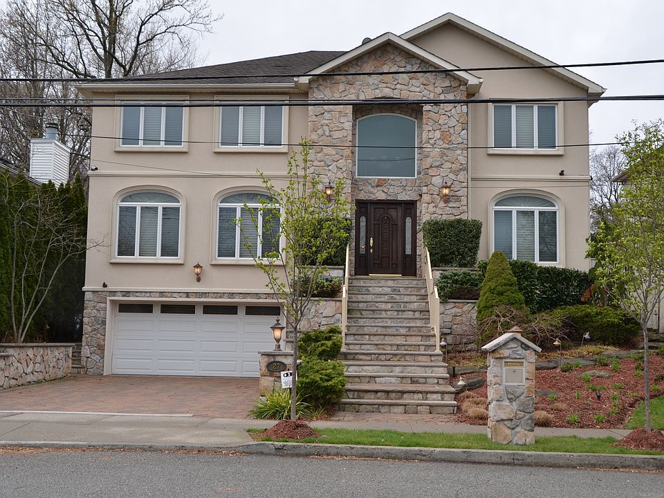 1st image of 27 Burton Ave