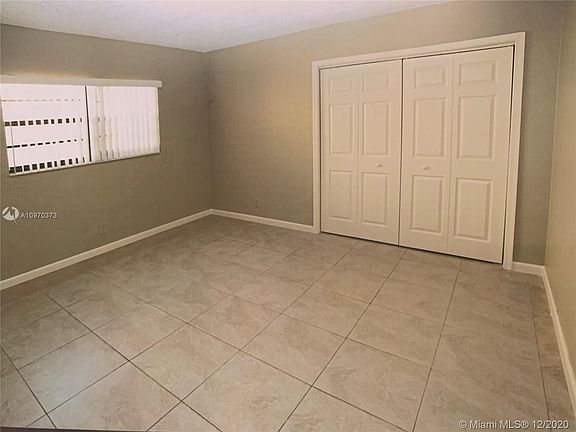 4th image of 11100 NW 39th St #1