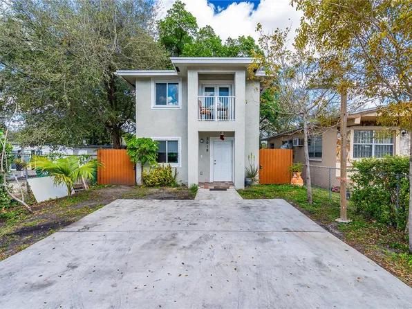 3019 NW 45th St, Miami, FL 33142