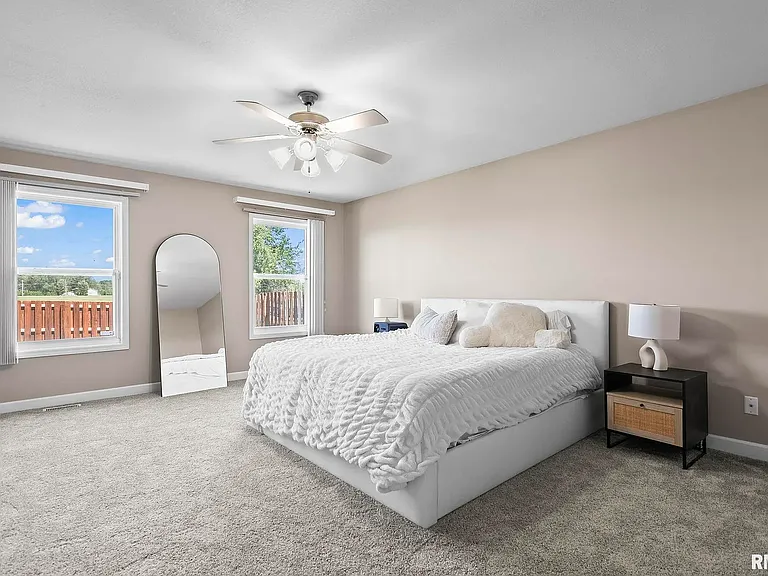2721 Carl Prairie Dr — Photo 14