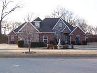 1st image of 708 SW Brighton Dr