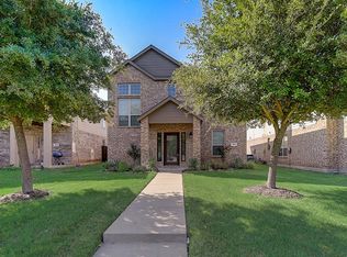 322 Tribute Rd, Lancaster, TX 75146
