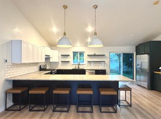 5561 N Sapling St, Coeur D Alene, ID 83815