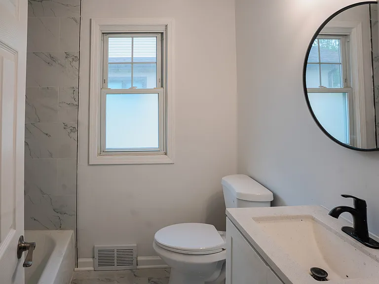 523 S Monterey Ave — Photo 16