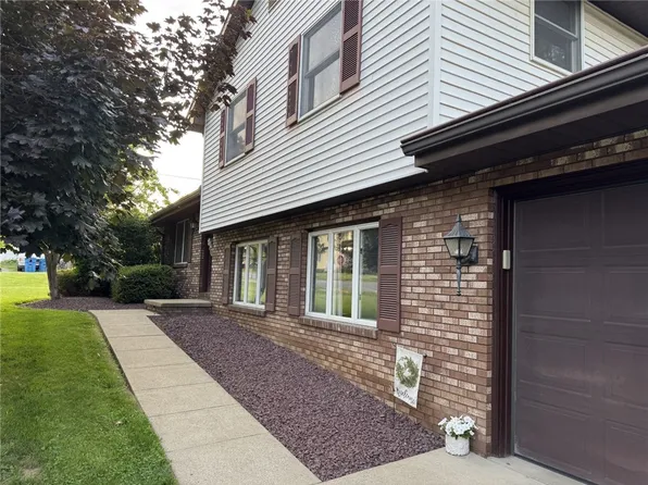 1 E Byers Ave, New Castle, PA 16102
