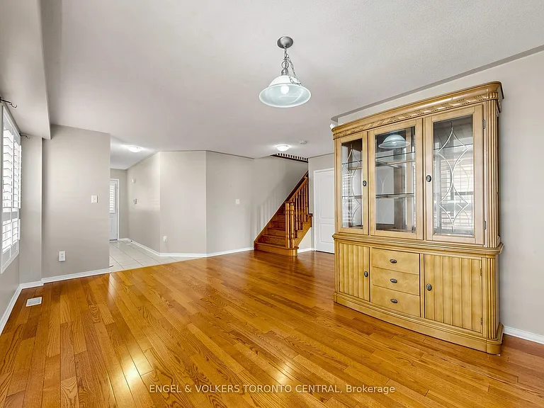1628 Pennel Dr — Photo 8