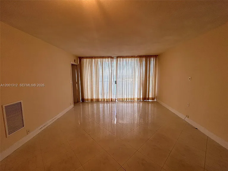 7601 E Treasure Dr #1612 — Photo 23