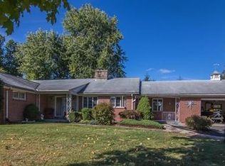 78 Chalmers St, Springfield, MA 01118