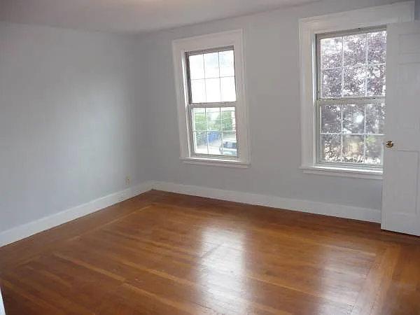 24 Pearl St #2 — Photo 8