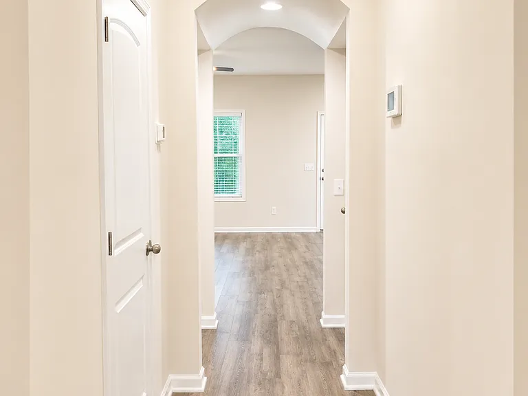 1012 Winter Way — Photo 6