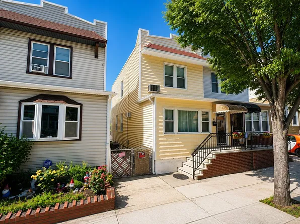 6149 62nd Ave, Middle Village, NY 11379