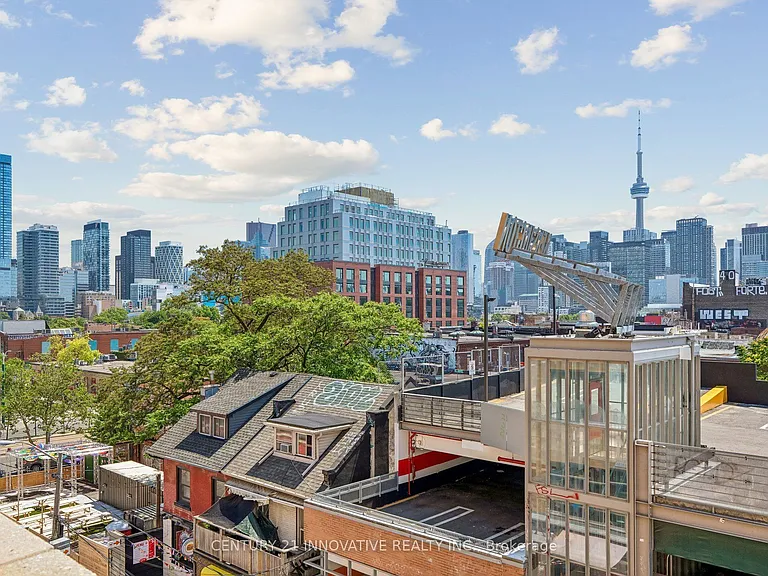 160 Baldwin St #420 — Photo 37