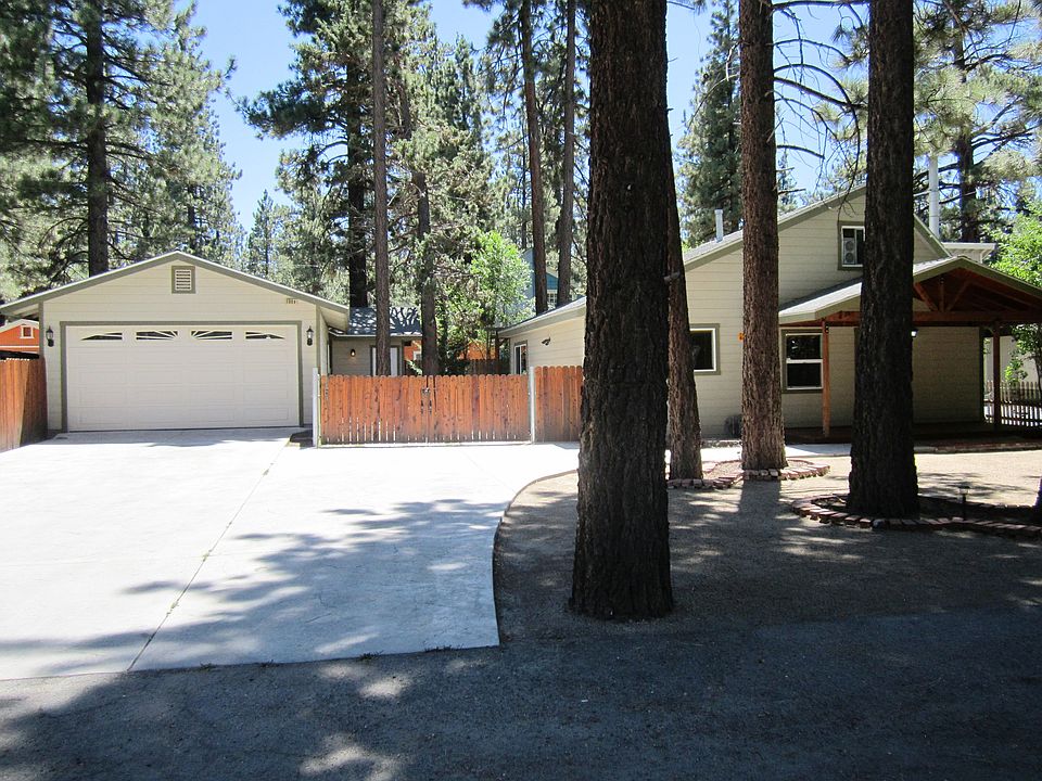 1st image of 1008 W Aeroplane Blvd