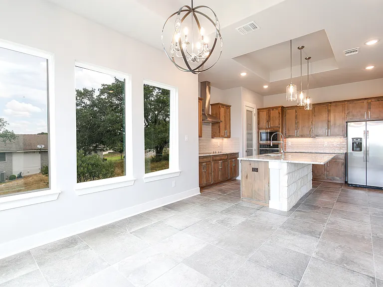 1314 Clayton Nolen Dr — Photo 11