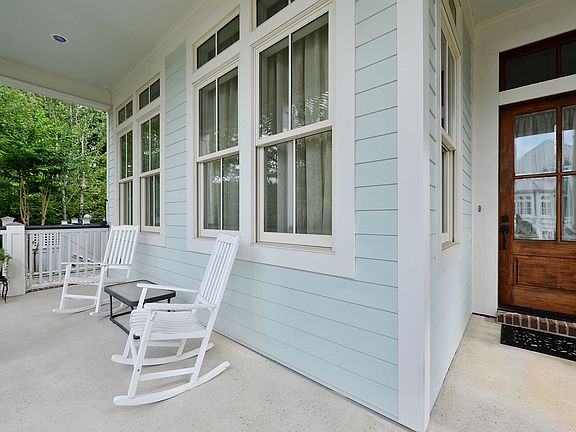 4th image of 106 Iberville Landing Dr