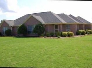 115 McComb Ave, Saltillo, MS 38866