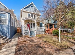 623 Oakton St, Evanston, IL 60202