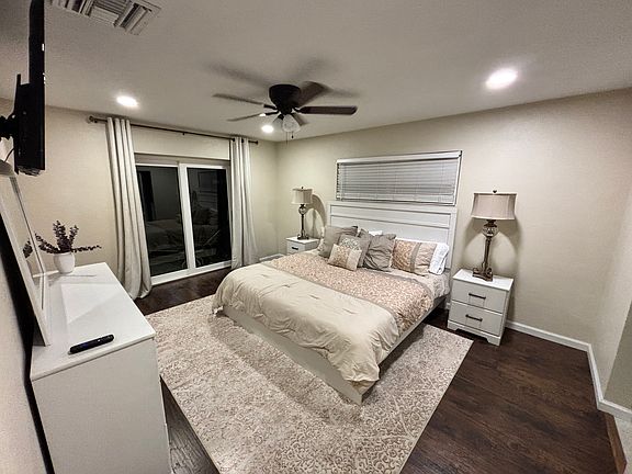 5th image of 3375 Sea View St