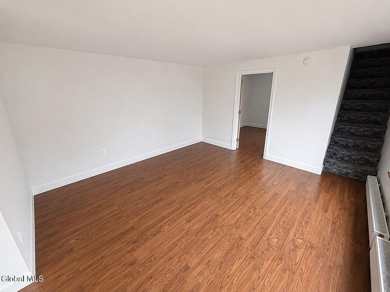 5th image of 1346 4th Avenue