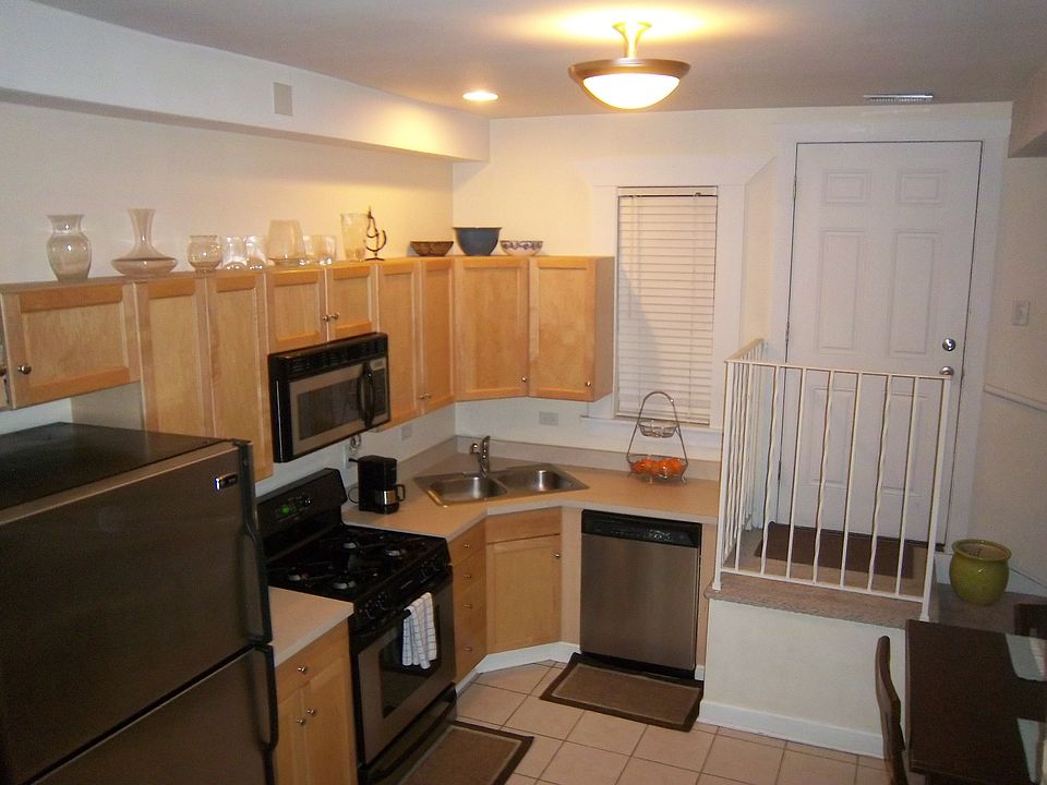 1st image of 4512 N Ashland Ave