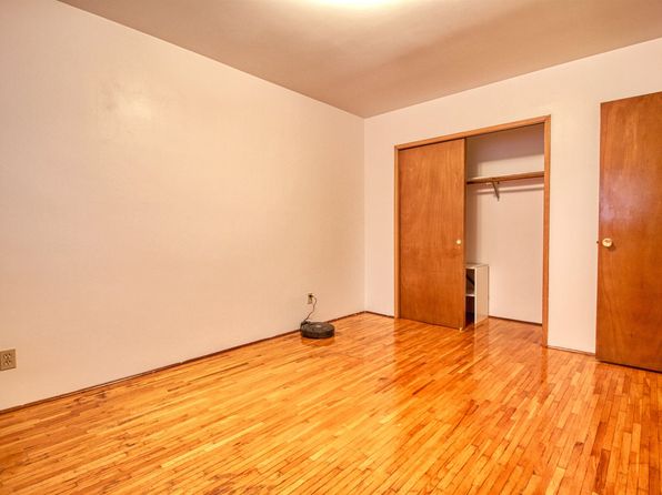 2 bedroom rental in Vancouver — photo 20