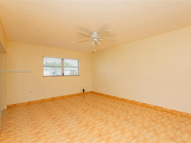 1055 NW 83rd Ave #C47 — Photo 15