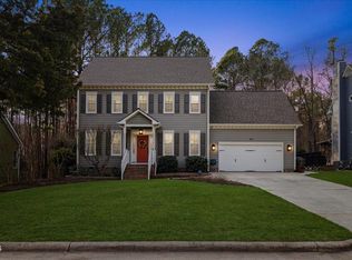 203 Perry Creek Dr, Chapel Hill, NC 27514