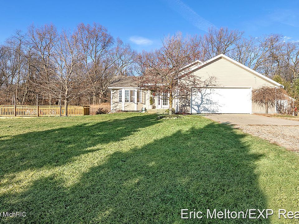 1st image of 8901 Monty Dr NE