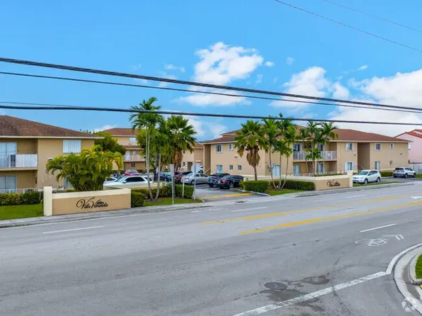 7865 W 30th Ct, Hialeah, FL 33018
