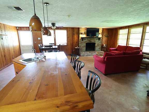 5th image of 5294 Cyril Dr