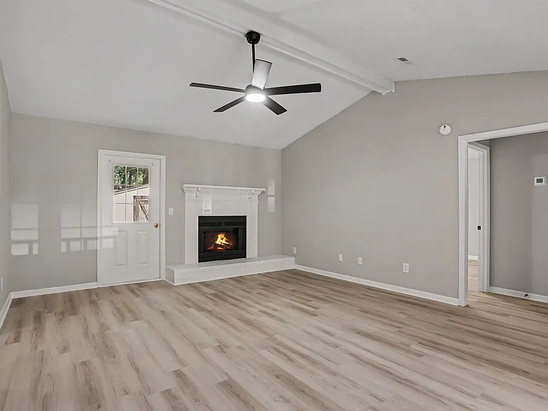 522 Temple Rd — Photo 9