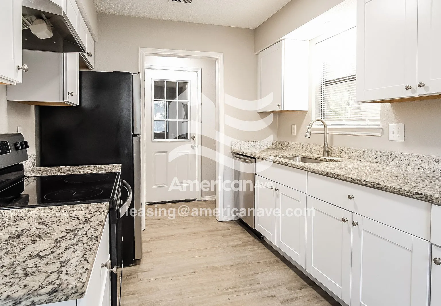 3 bed, 2.0 bath, 1335 sqft, $1,572 — Photo 4