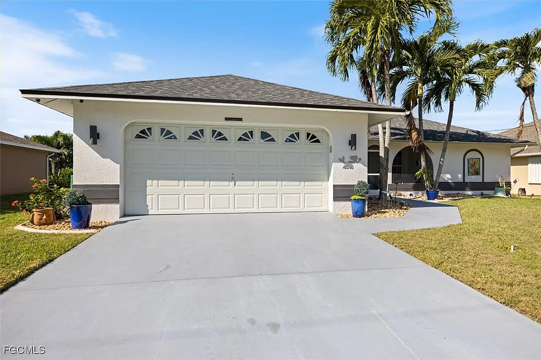3 bed, 2.0 bath, 1235 sqft, $2,900 — Photo 3