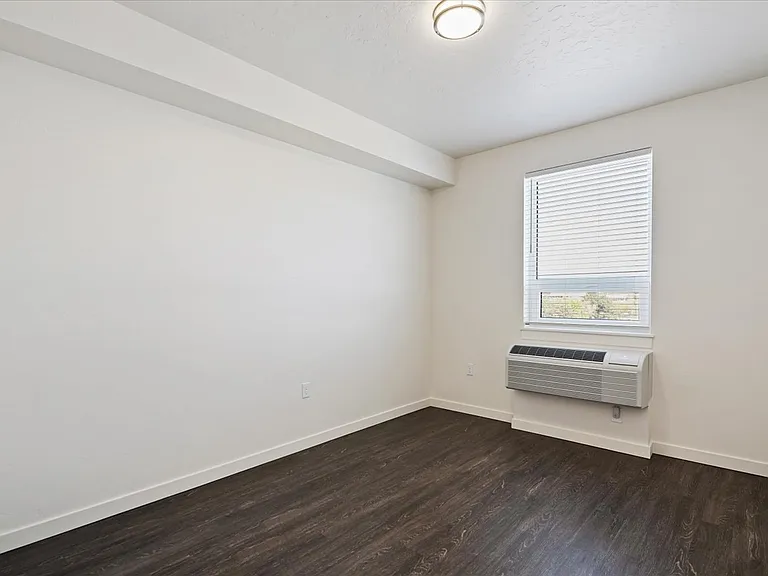 Denton Street Apartments — Photo 37