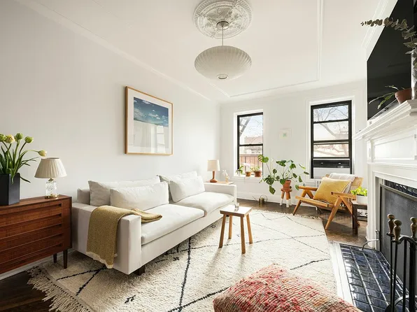 331 Sackett St APT 3L, Brooklyn, NY 11231