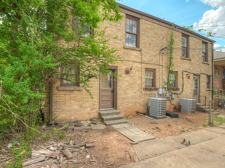 1803 NW 22nd Street - 2301 N. Florida — Photo 43
