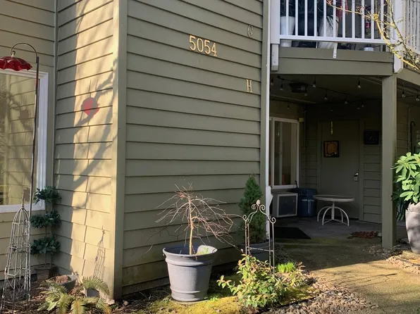 5054 Foothills Dr Unit H, Lake Oswego, OR 97034