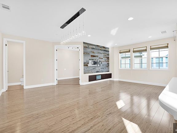 5th image of 632 True Wind Way