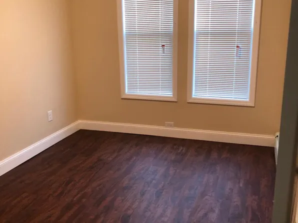 35 Courthouse Place image 14 of 16