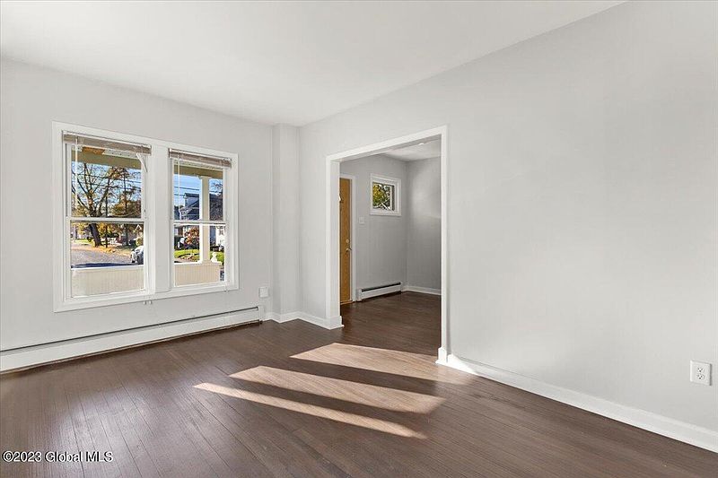 5th image of 160 6th Street
