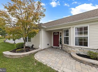 21 Schoolhouse Ln, Lakewood, NJ 08701