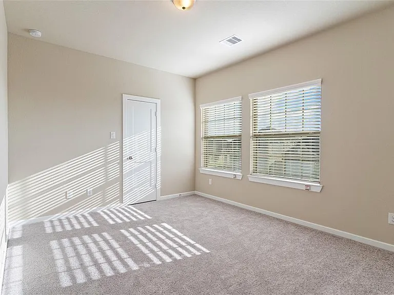 4207 Maple Glen Dr — Photo 23