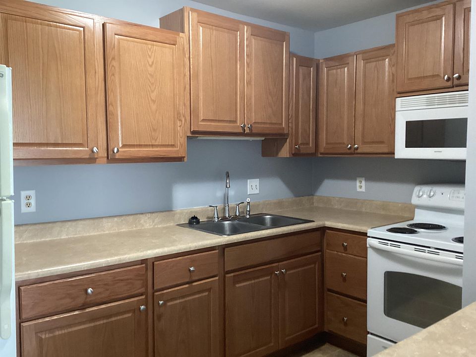 1st image of 204-209 2nd St #16247143