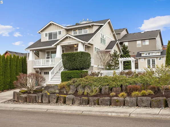 2212 NW 109th St, Vancouver, WA 98685