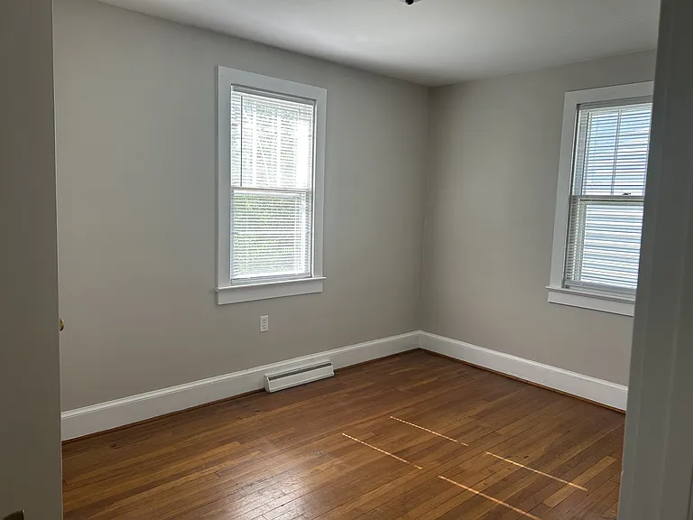 352 Shenandoah Ave — Photo 12