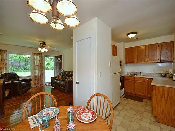 3rd image of 80 Fairview Hts