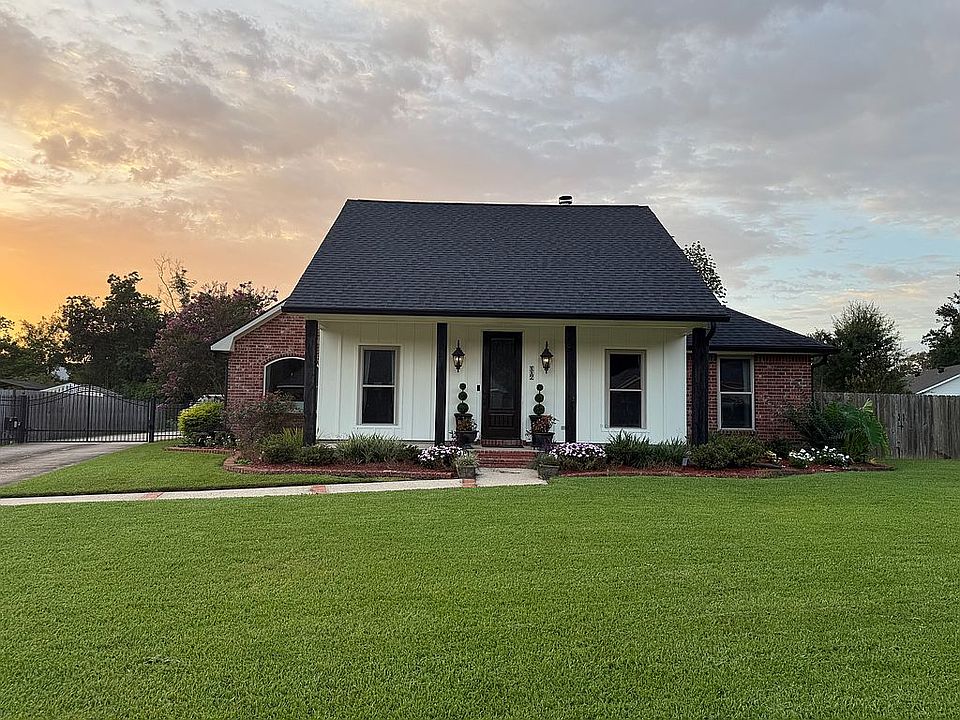 1st image of 117 Woodland Dr