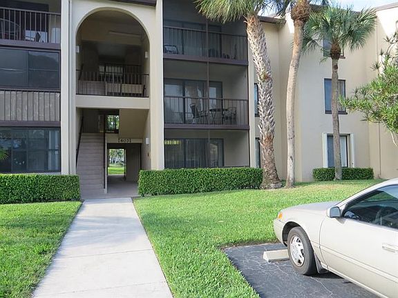2nd image of 603 Sea Pine Way APT B1